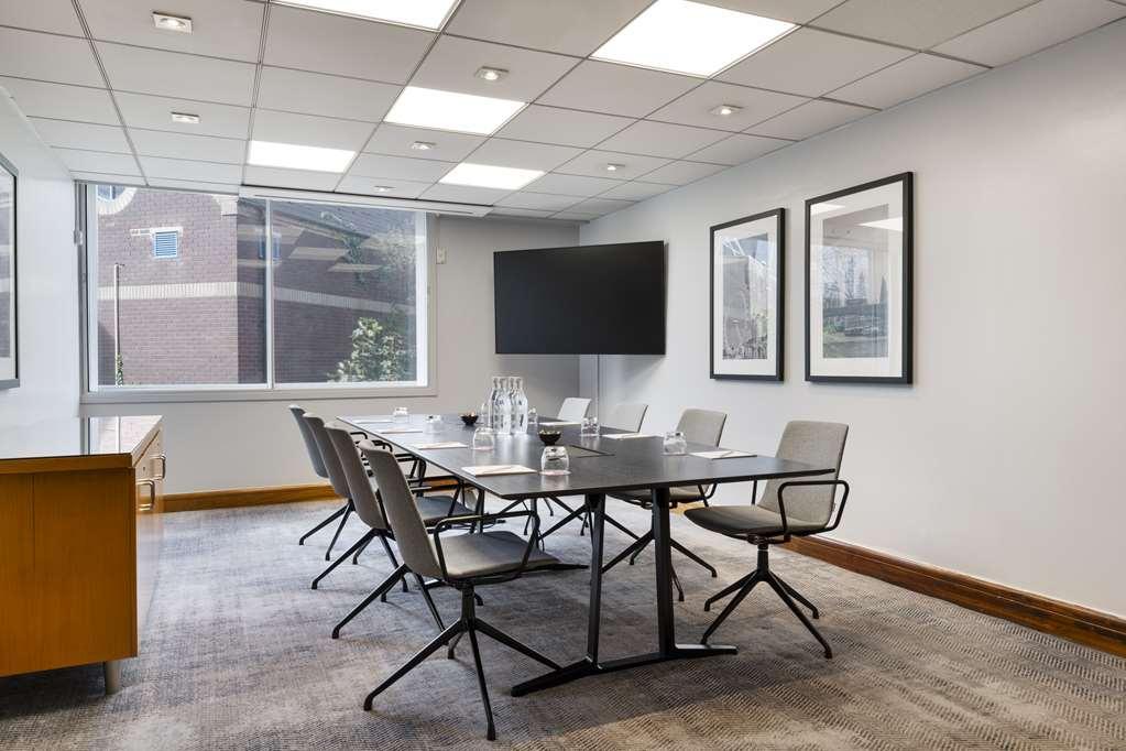 Radisson Red Hotel London Heathrow Londres Facilidades foto