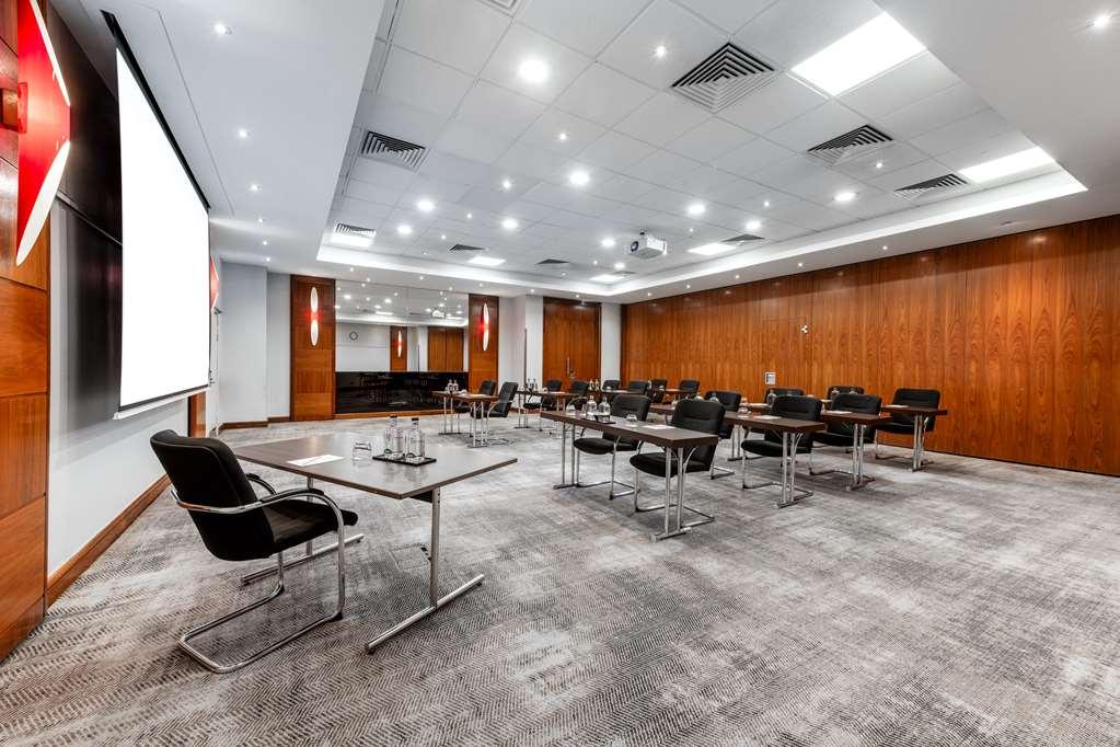 Radisson Red Hotel London Heathrow Londres Facilidades foto