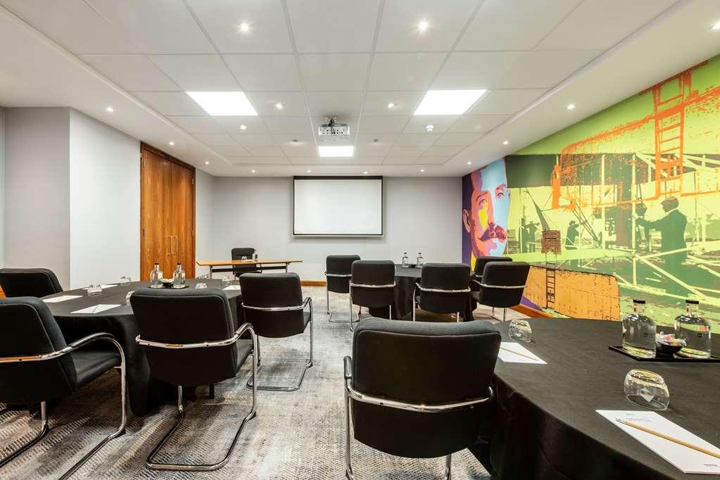 Radisson Red Hotel London Heathrow Londres Facilidades foto
